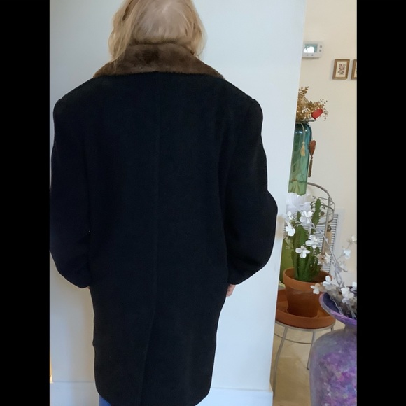 Vintage Calvin Klein Wool and Fur collar coat- sheared beaver collar - Picture 6 of 8
